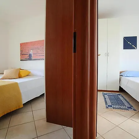 Apartment Zeus Apollo Mit Moelierter Terrasse Ugento